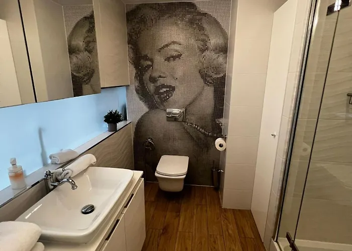 白银公寓酒店 * 弗罗茨瓦夫