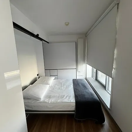 Silver Apartment *