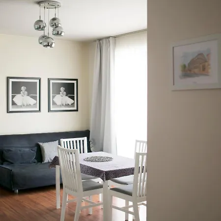 Apartment Silver *